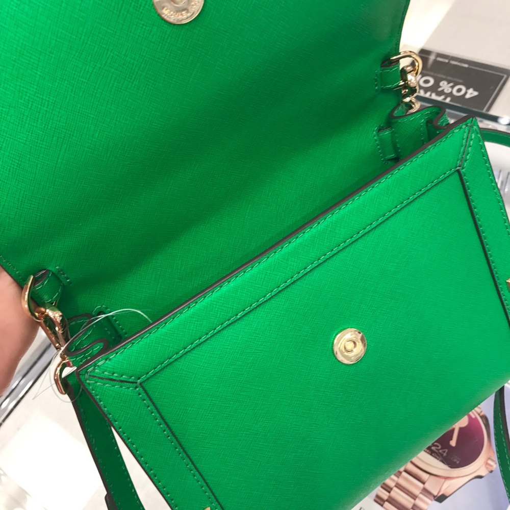 MK Stud Palm Dillon Bag - Picture 4 of 6
